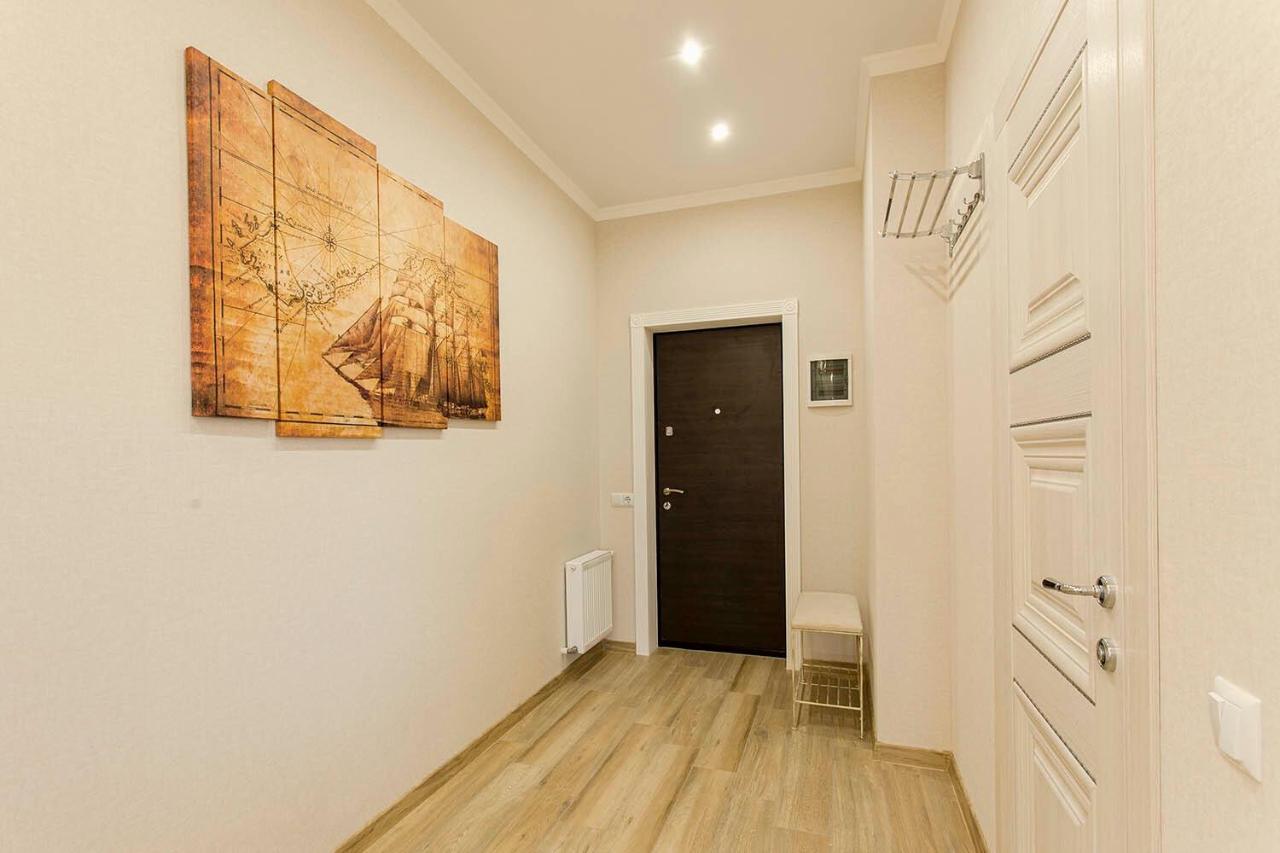 2-Roomed Apartment With Living Room Odessa Ngoại thất bức ảnh