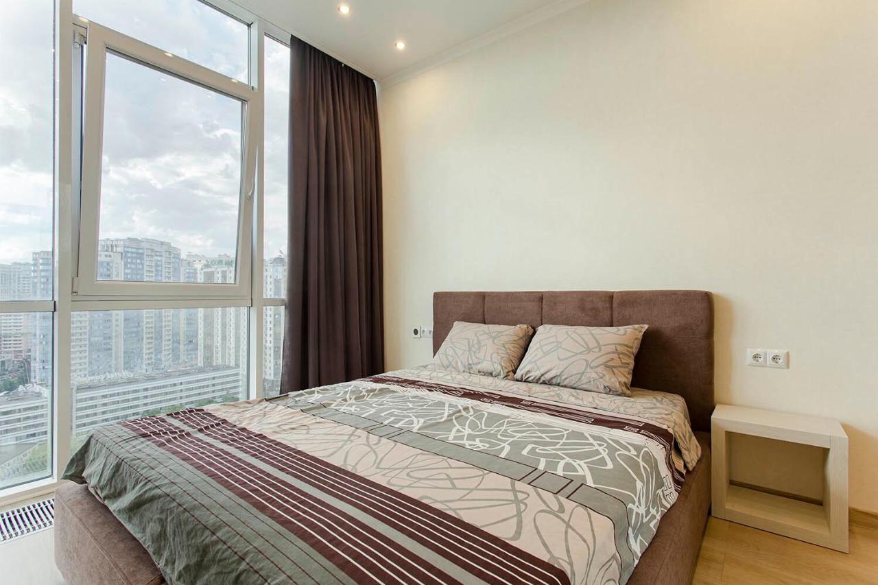 2-Roomed Apartment With Living Room Odessa Ngoại thất bức ảnh